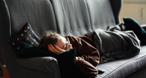 Tidur Siang Malah Lemes? Ini Mungkin Penyebabnya